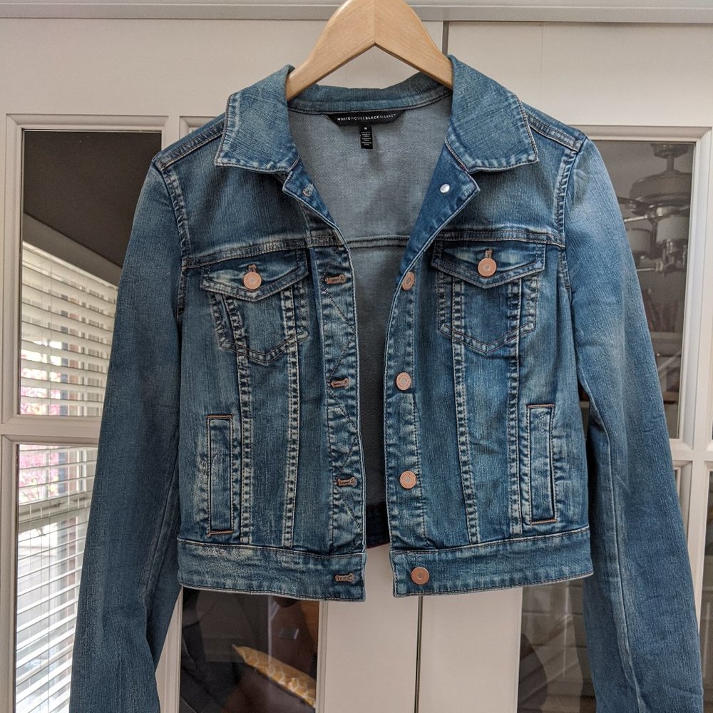 White House Black Market Cropped Jean Jacket sz 8